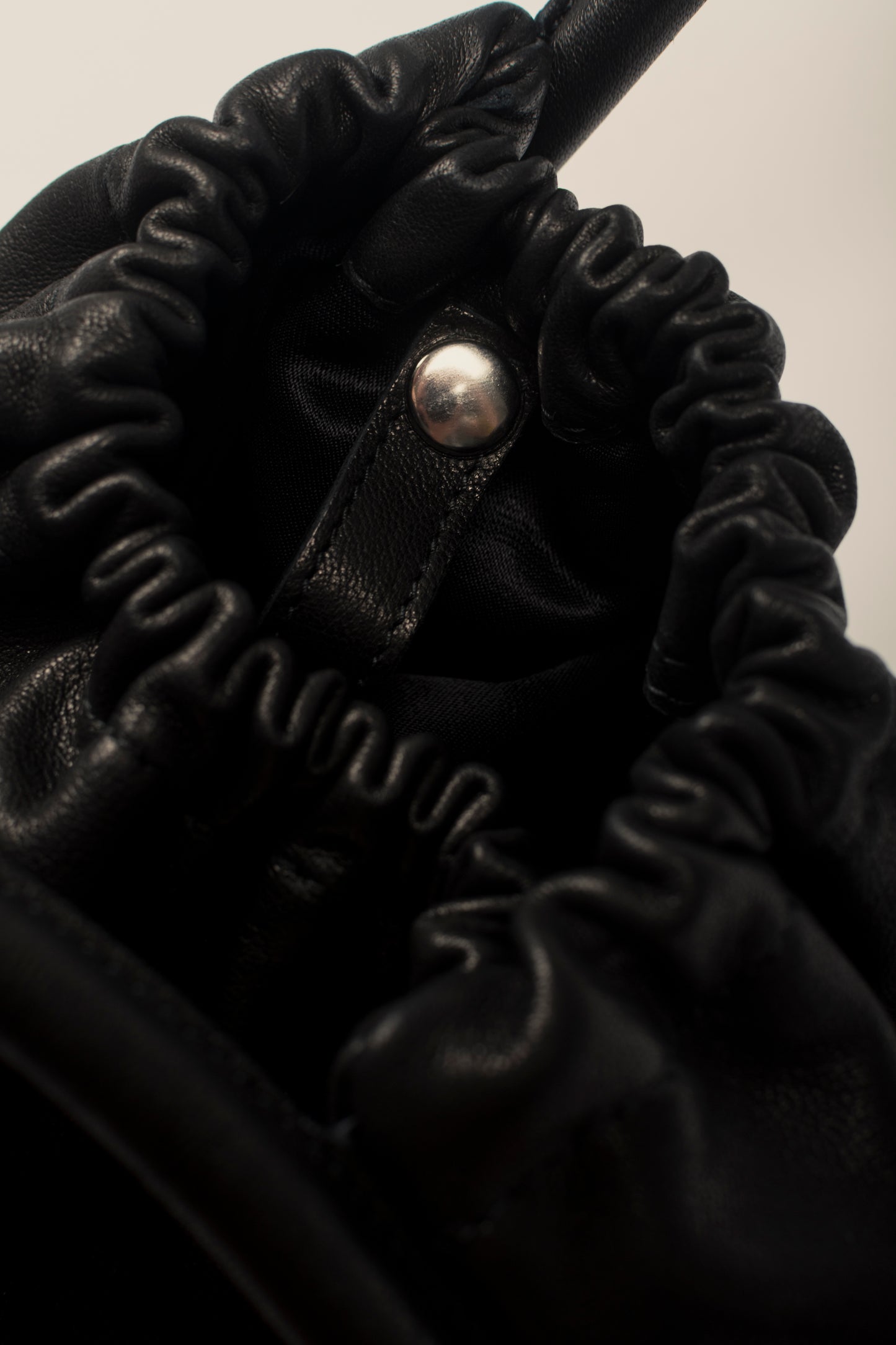 H1 Black